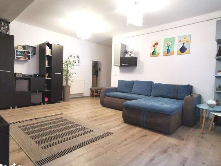 Vând apartament finisat 3 camere Sesul de Sus