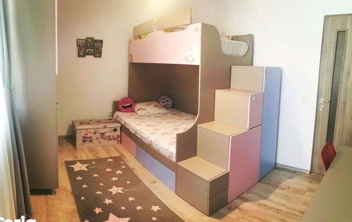 Vând apartament finisat 3 camere Sesul de Sus