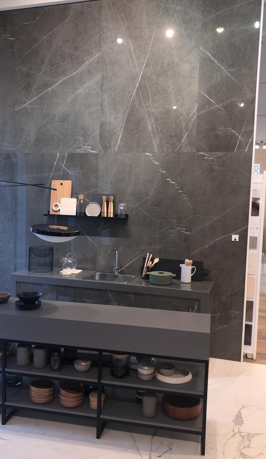 Vand apartament giroc 2 camere 56mp dezvoltator loc parcare inclus.