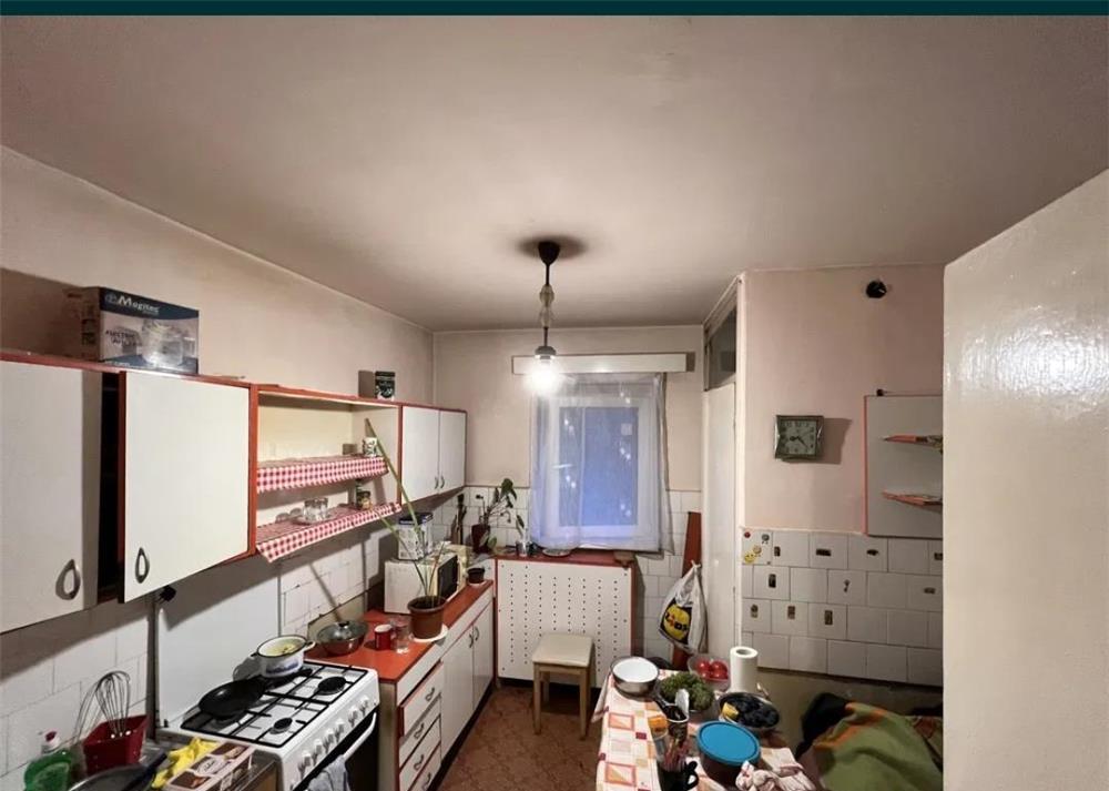 Vând apartament langa Iulius mall