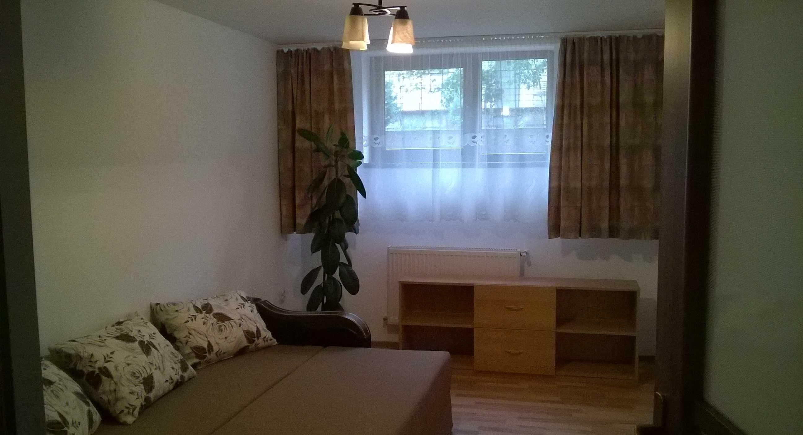Vand Apartament o camera