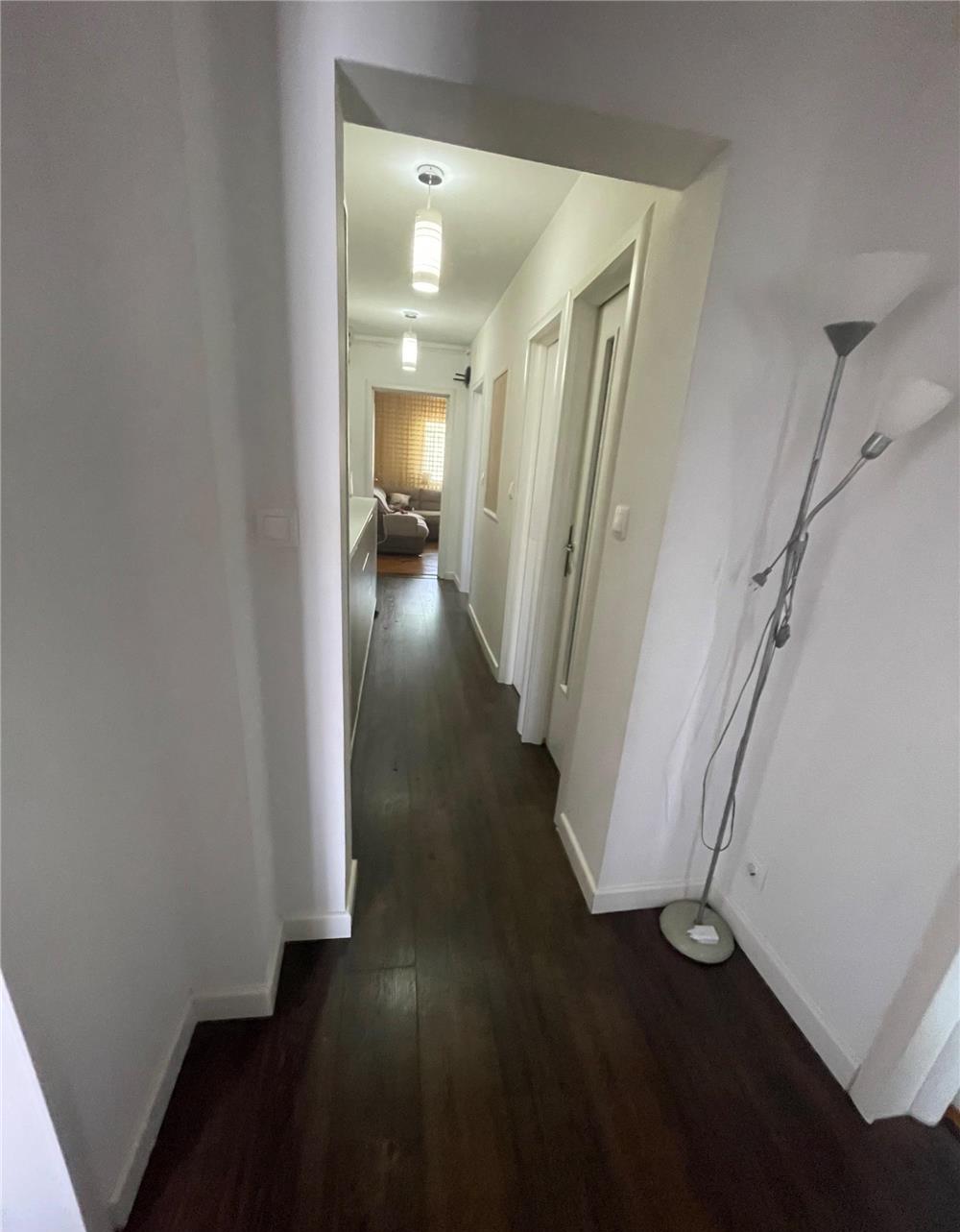 Vand apartament spațios