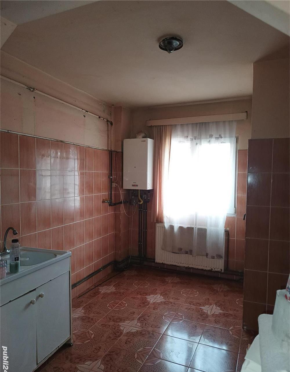 Vând apartament UM Dej