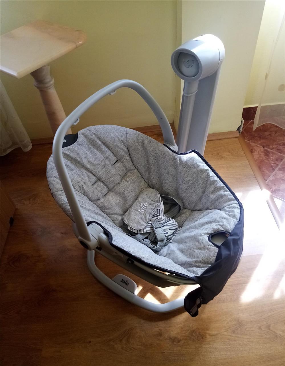 Vând balansoar bebe electric