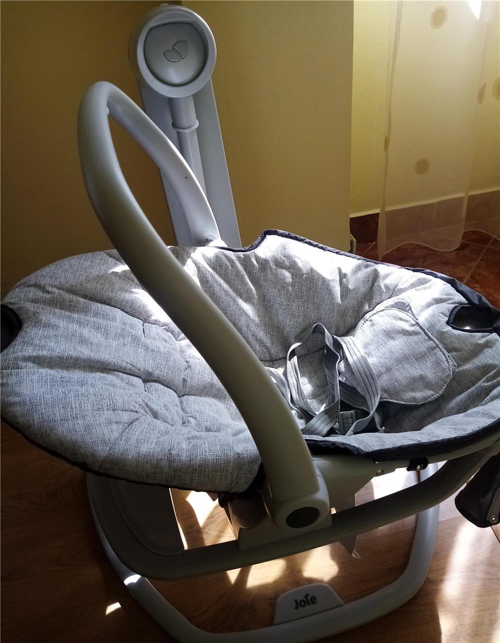 Vând balansoar bebe electric