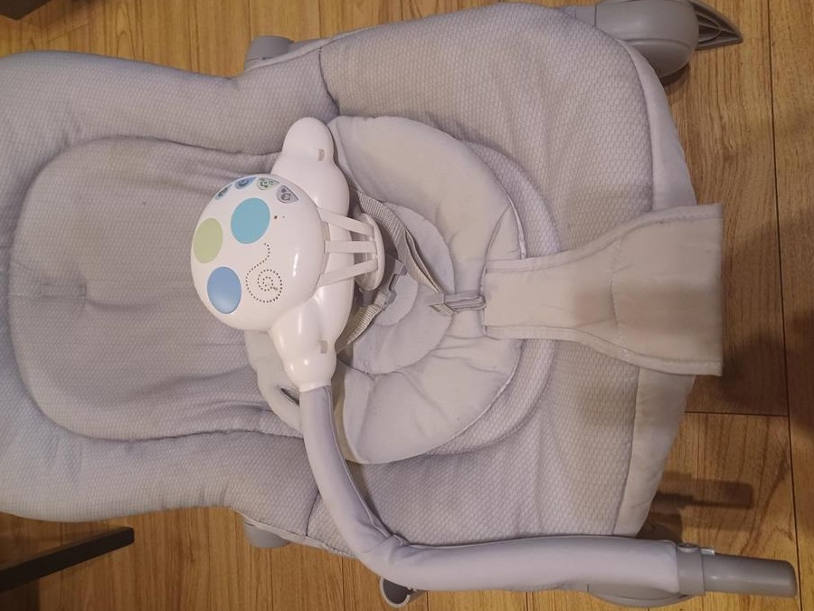 Vand balansoar muzical CHICCO Balloon, vibrati si luminite!!!