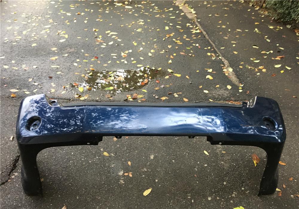Vand bara spate Nissan Pathfinder R51 avariata