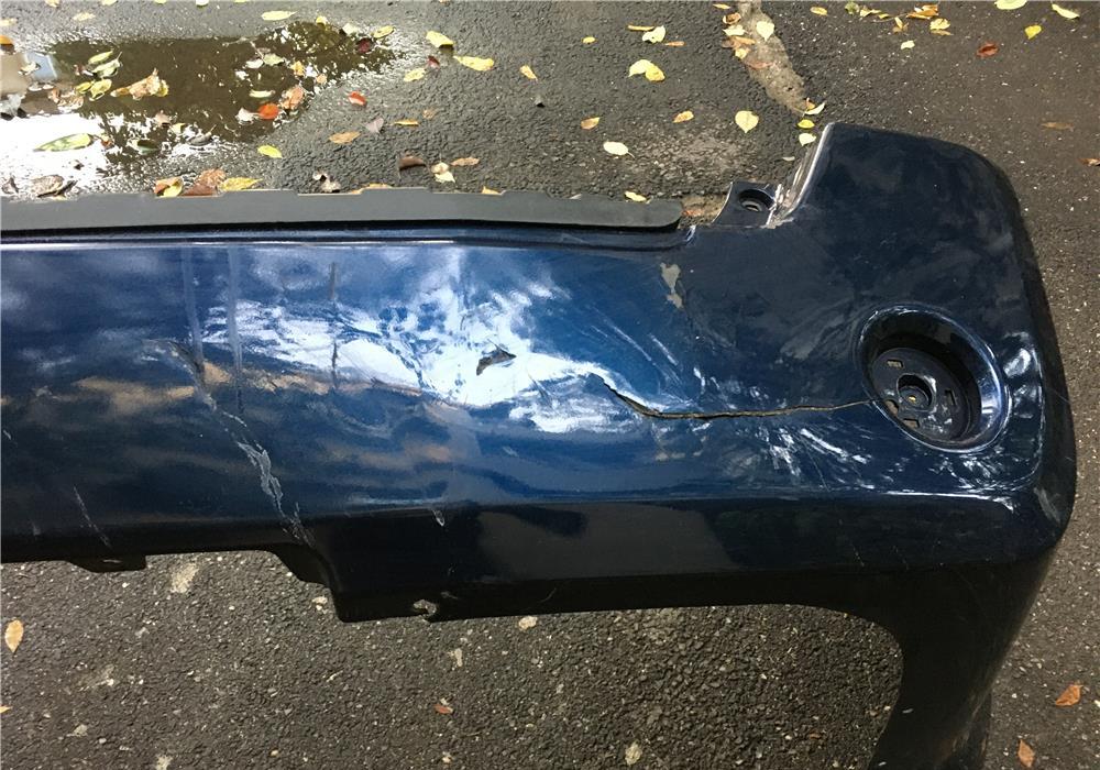 Vand bara spate Nissan Pathfinder R51 avariata