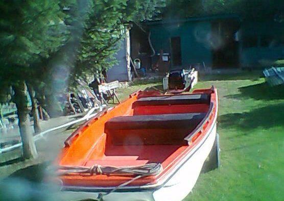 vand barca cu motor