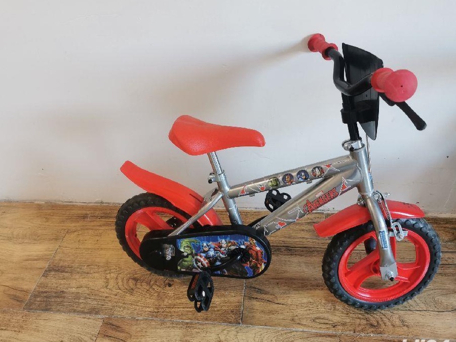 Vand bicicleta de copii