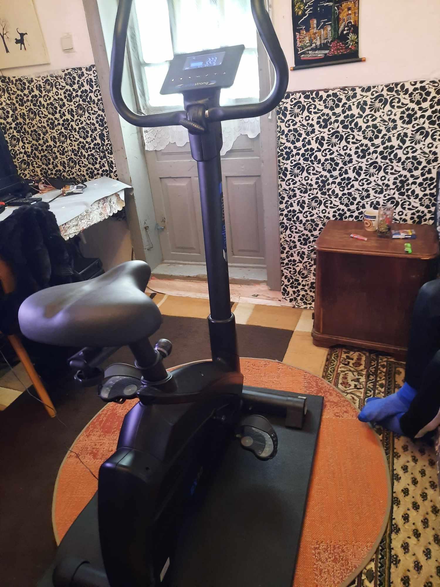 Vând bicicleta de fitnes în stare foarte bună