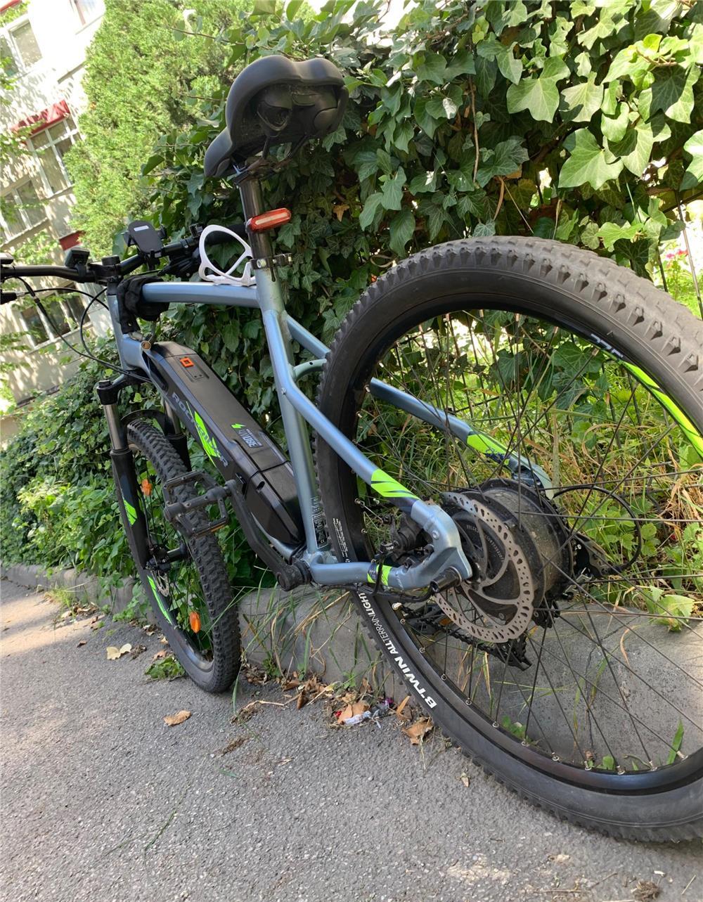 vând bicicleta electrica in stare foarte buna
