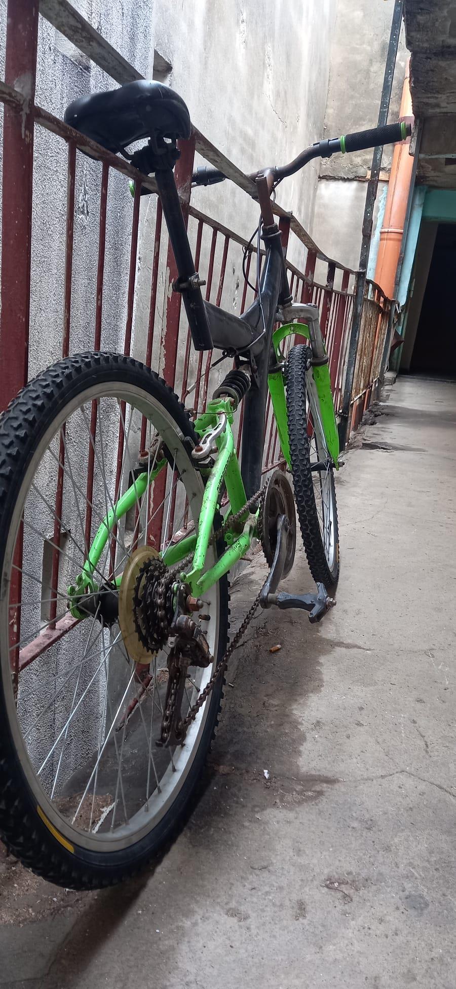 Vând bicicletă în stare bună
