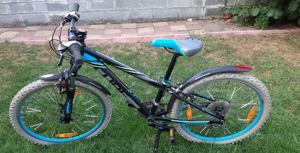 Vând bicicletă pentru copii Cube Race 240 24"
