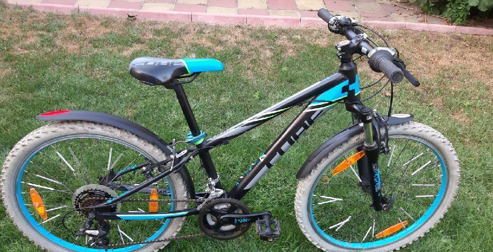 Vând bicicletă pentru copii Cube Race 240 24"