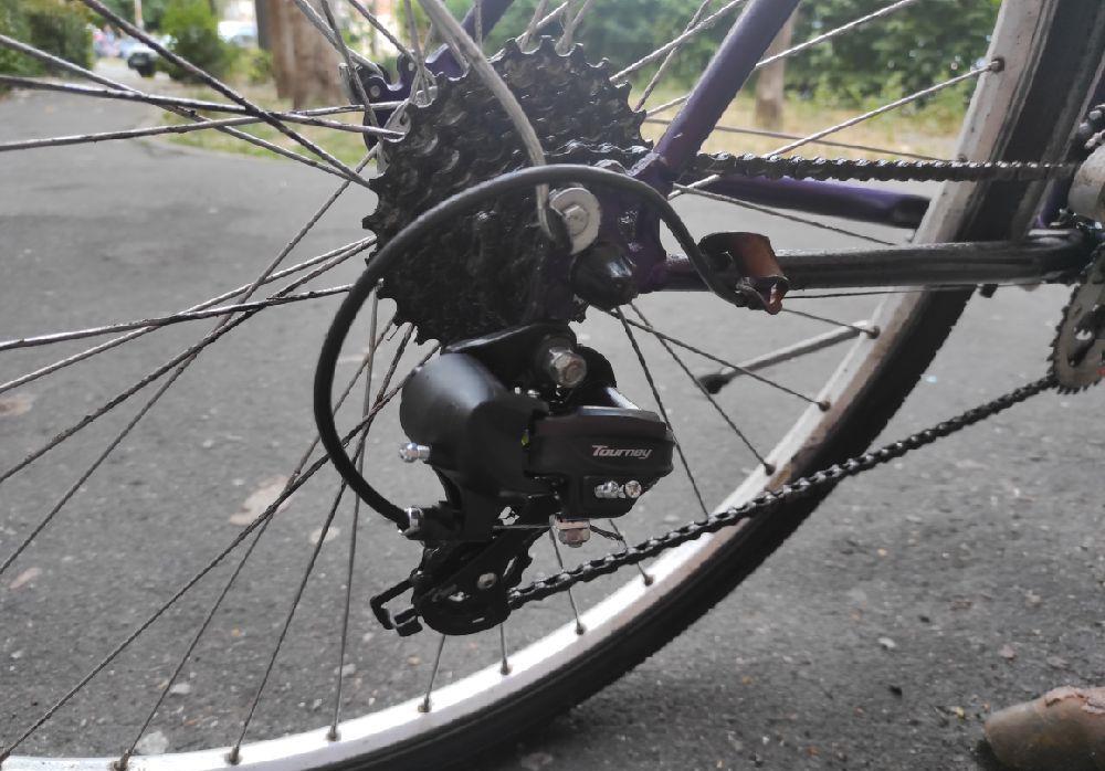 vând bicicletă peugeot