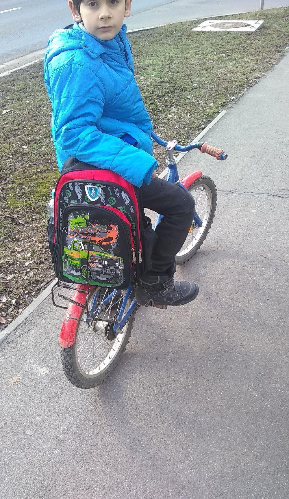 Vand bicicletă pt copii