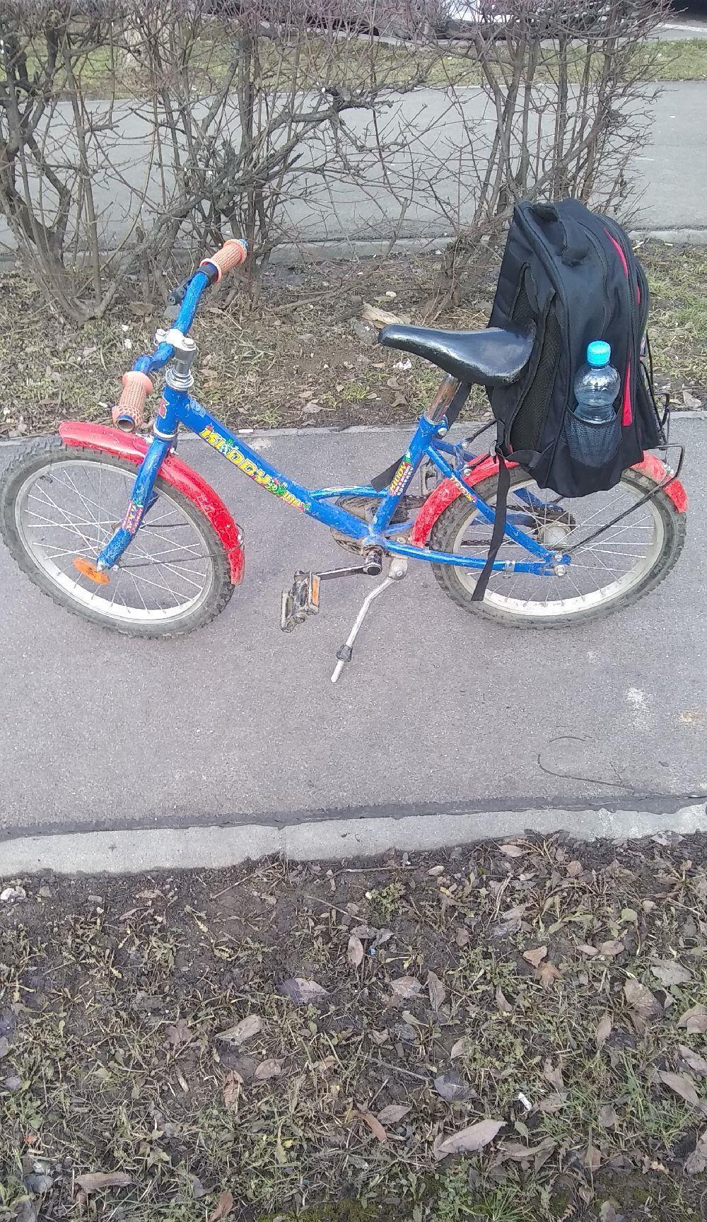 Vand bicicletă pt copii