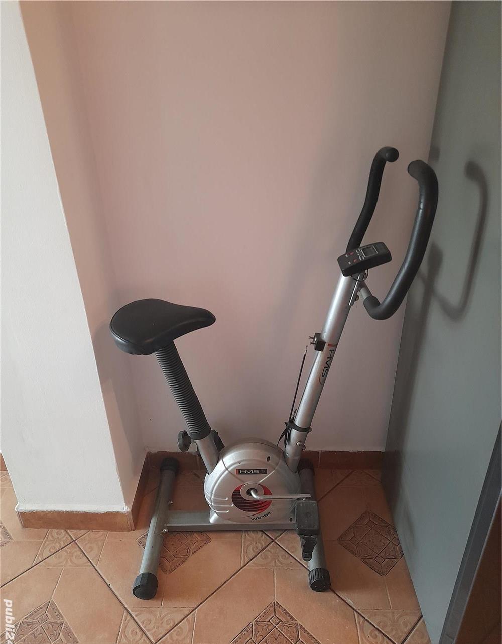 Vând bicicleta statica