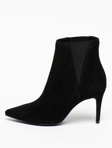 Vând Botine Atmosfhere,sunt din piele întoarsă și foarte elegante.Mărimea 37