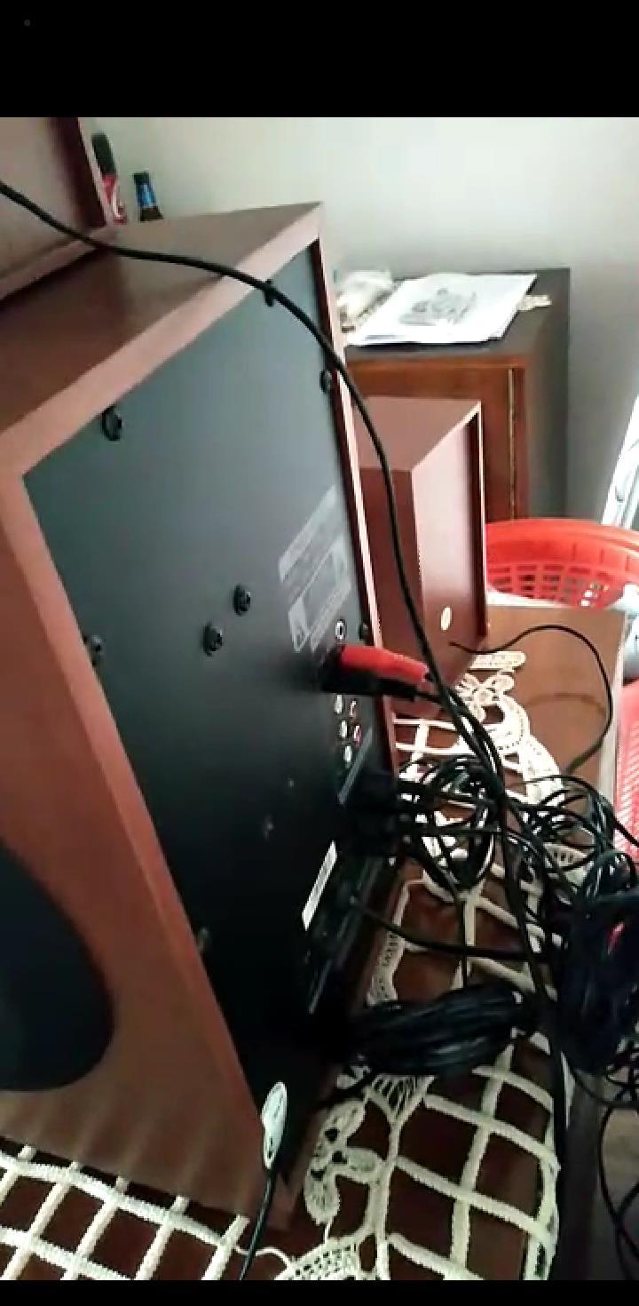 Vand boxa cu cinci sateliti