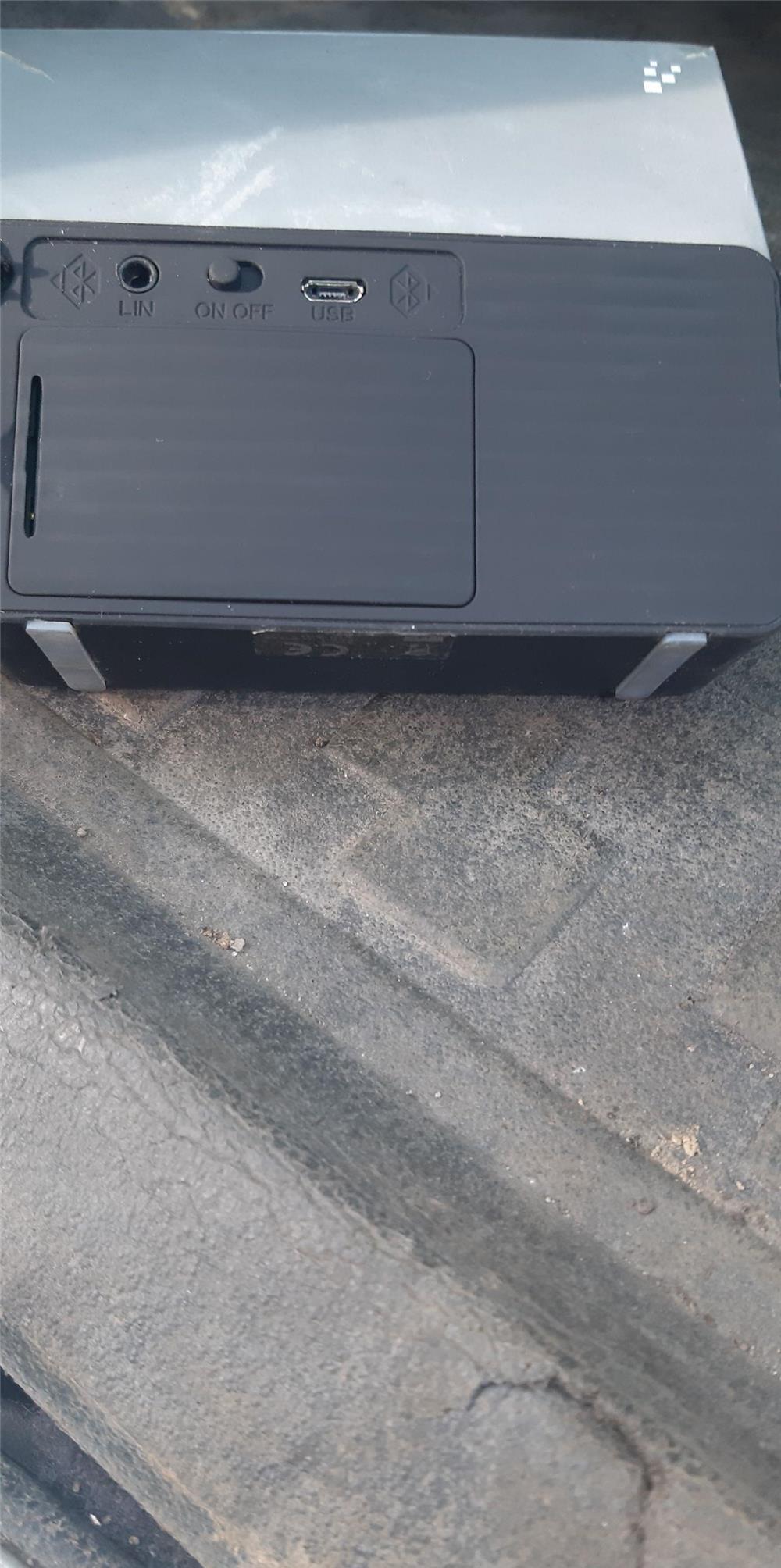 Vând Boxă portabilă bluetooth