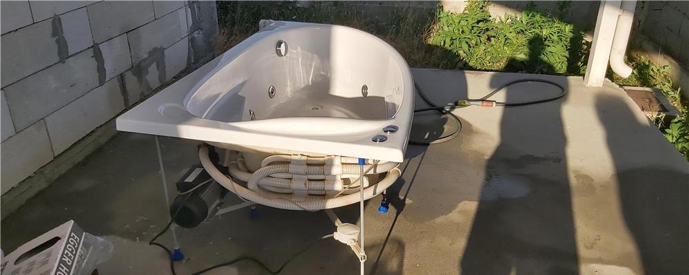 Vand cada baie, pe colt, cu hidromasaj 1500x950 mm
