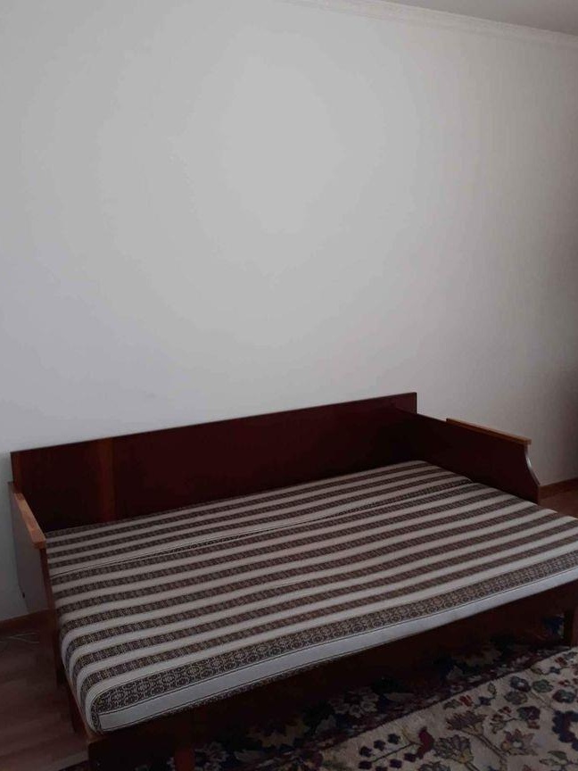 Vand canapea extensibil