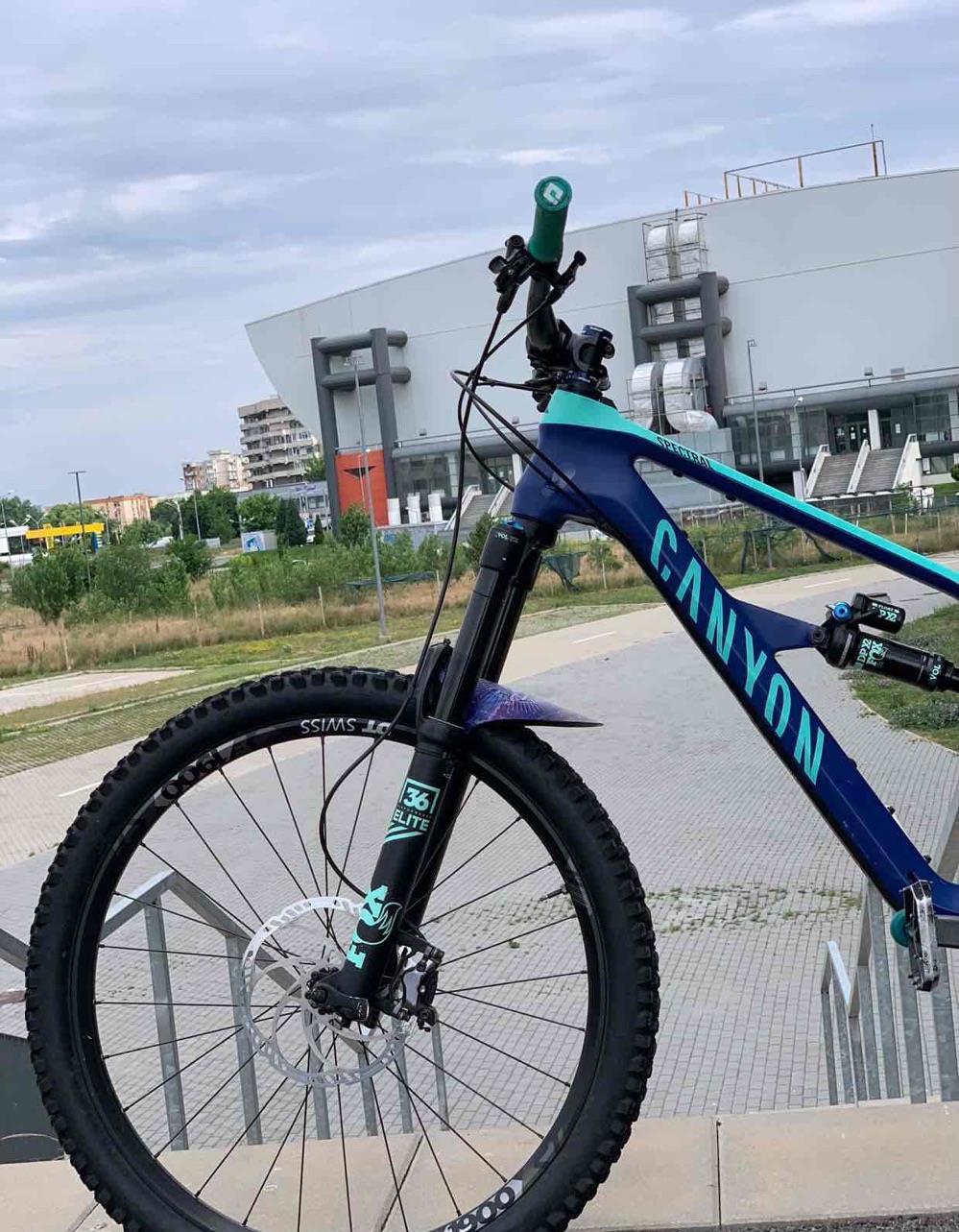vand canyon spectral cf8 carbon