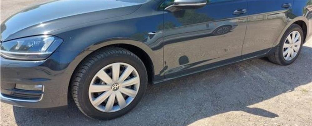 Vand capace VW 16" originale.