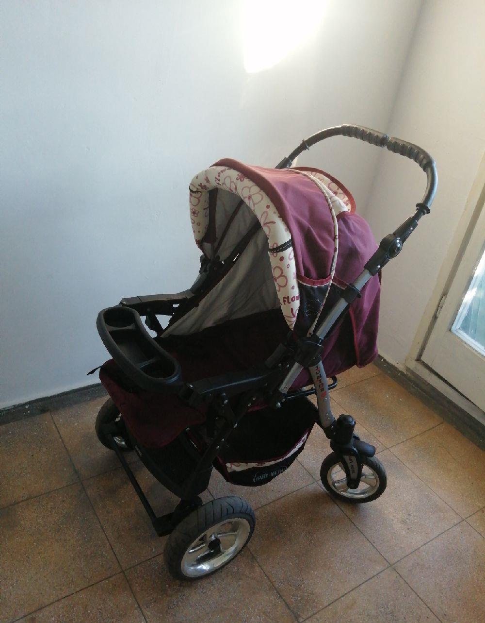 Vând cărucior 3 în 1 Baby Merc Junior