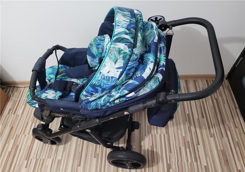 Vand Carucior 3 in 1 (scoica, landou, sport) Adamex Reggio albastru