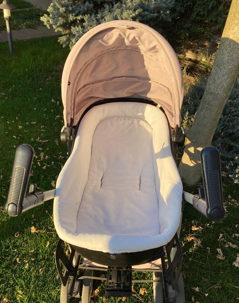 Vând cărucior copii Chicco 3 in 1