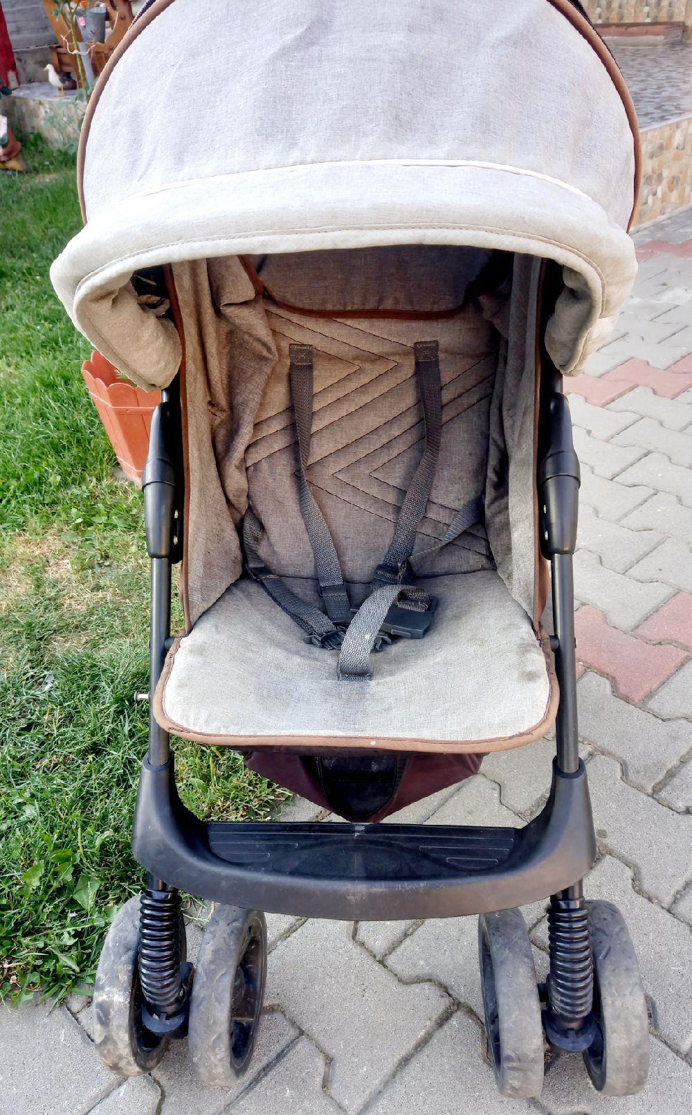 Vănd caruț pentru copii