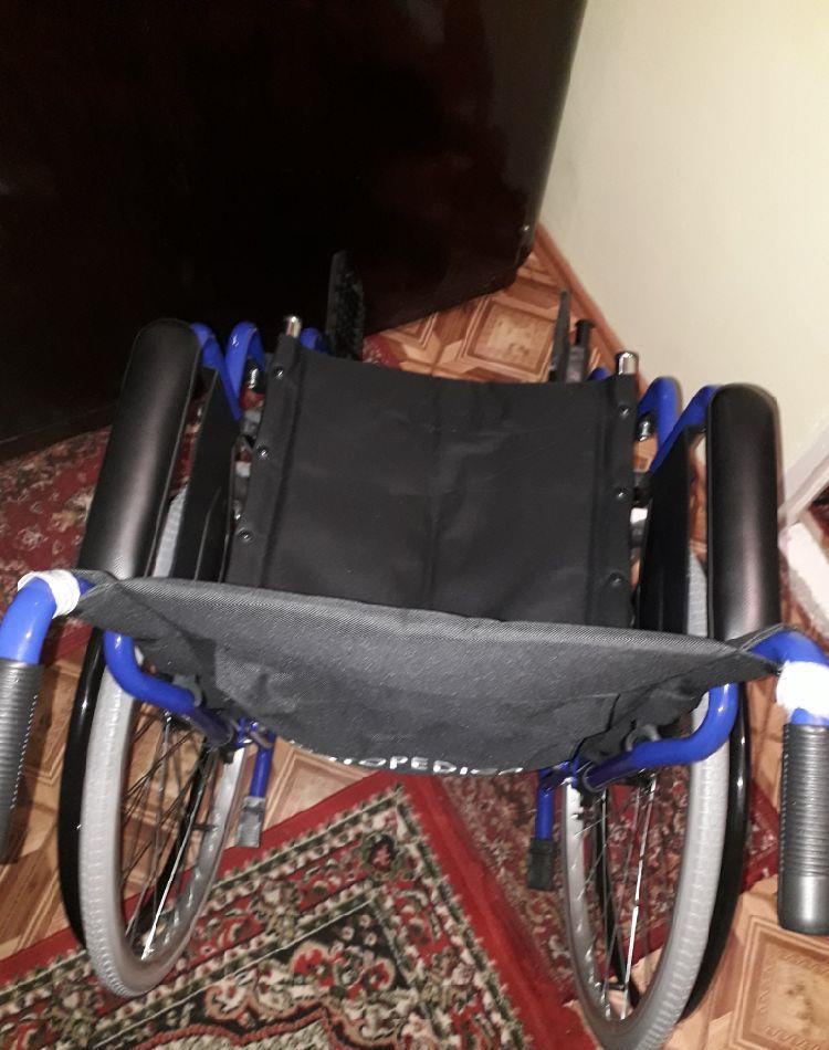 Vând căruț pentru persoane cu handicap