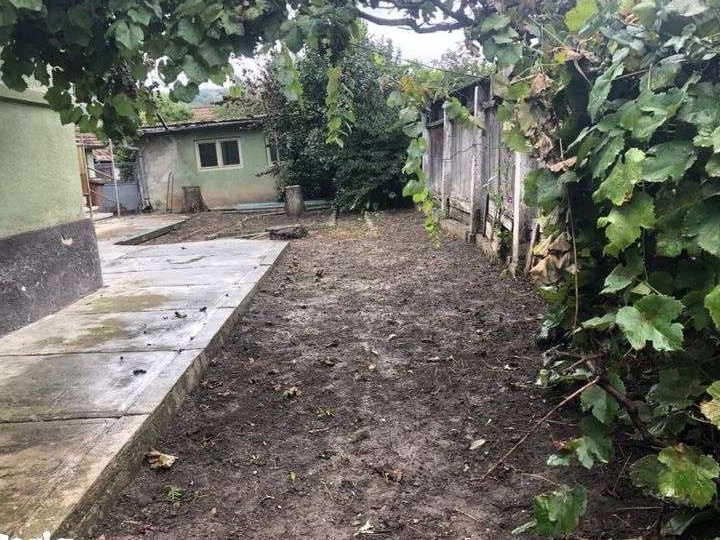 Vând casă 560 m2 în Târnăveni
