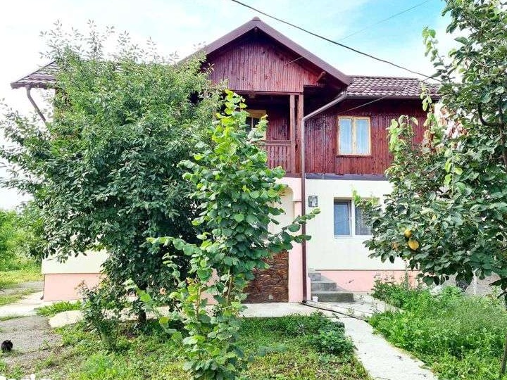Vand casa, centrala gaz, apa si canal, izolata exterior, termopan