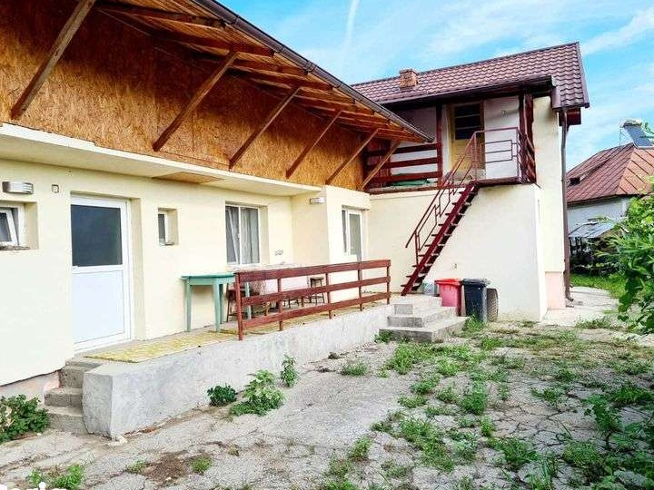Vand casa, centrala gaz, apa si canal, izolata exterior, termopan