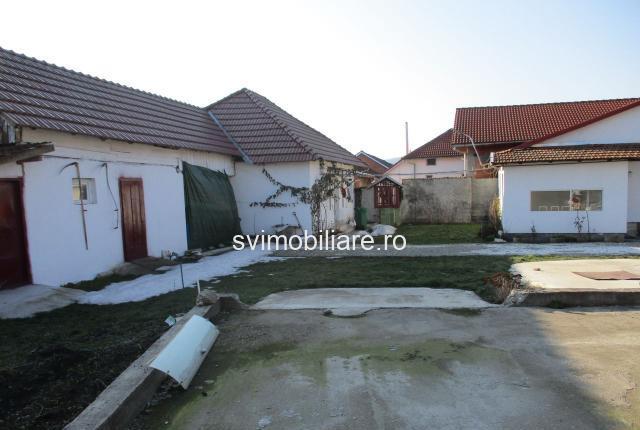 Vand Casa Cu 2 Corpuri+Teren+Curte+Anexe,Zona Ciresa,Otelu Rosu,Jud Caras Severin.