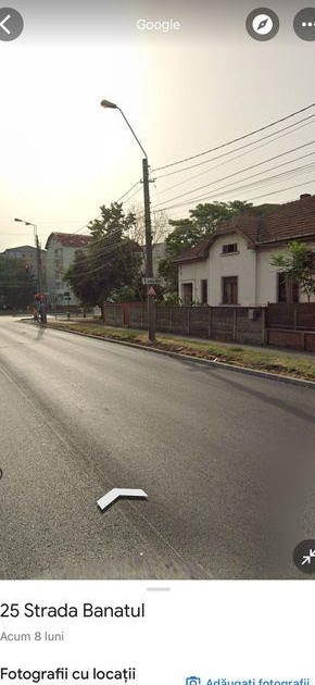 Vand casa cu curte, o anexa cu camera și garaj si cu teren total suprafata 557 metri