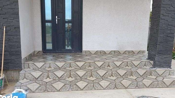 Vând casa cu etaj Clinceni