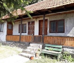 Vand casa cu teren  la 5 km de Sinaia