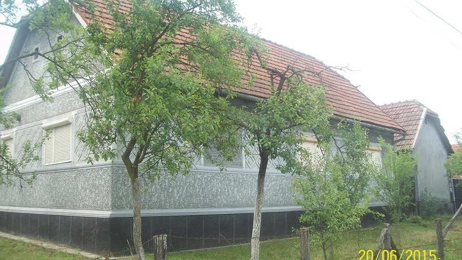 Vand casa de locuit zona Cuied