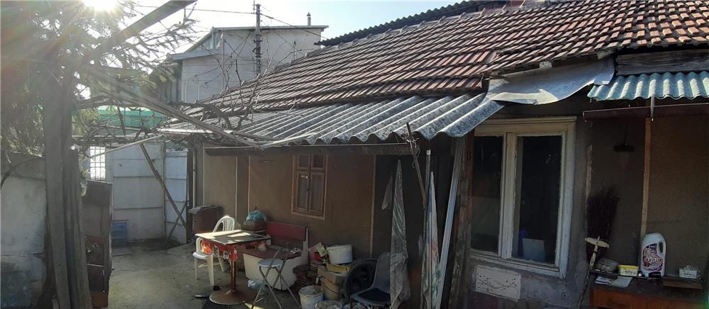 Vand casa in centrul orasului zona Ramada singur in curte