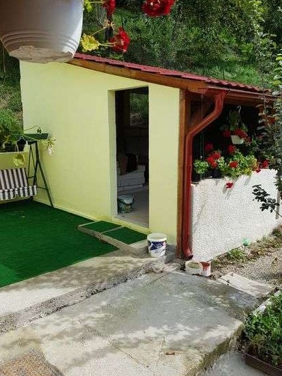 Vând casă in Herepeia ,3 camere, baie, bucătărie, beci