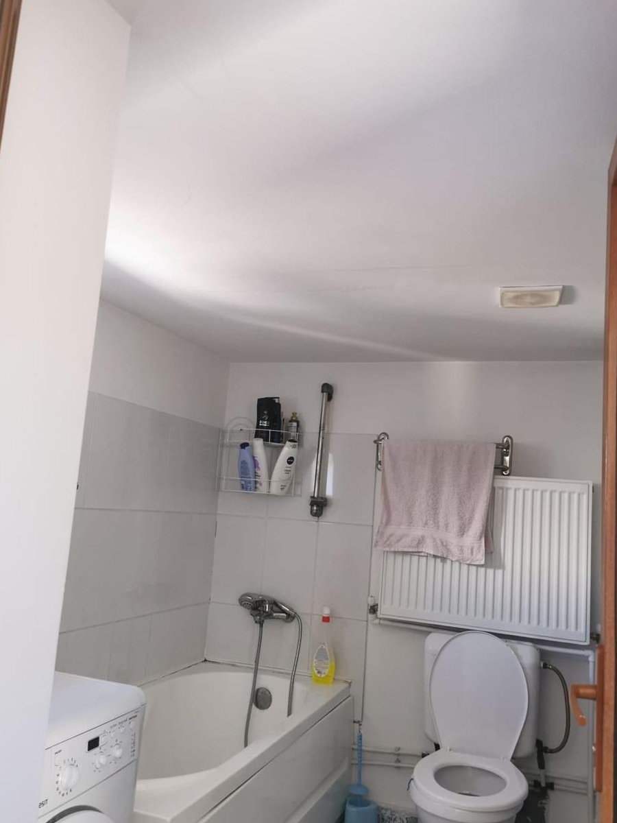 Vând casa, în loc. Lumina