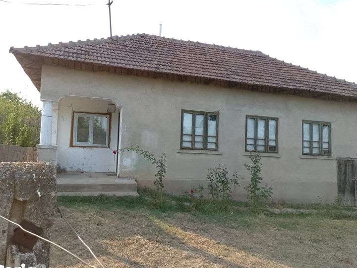 Vand casa in Radovan