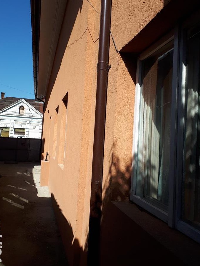 Vand casa in Roman,Neamt