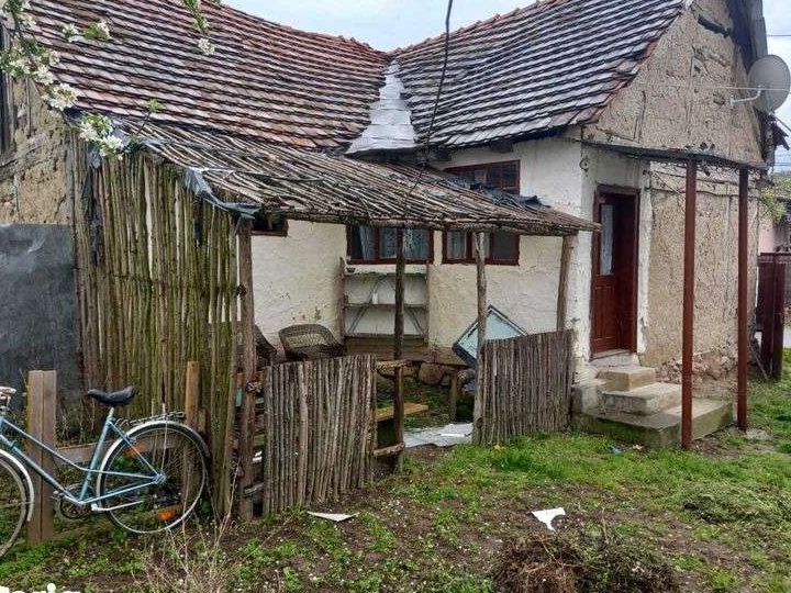 Vand casa in Tagadau