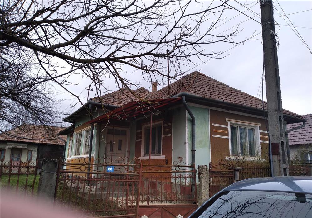 VAND CASA IN TRANIS com.NAPRADEA jud. SALAJ